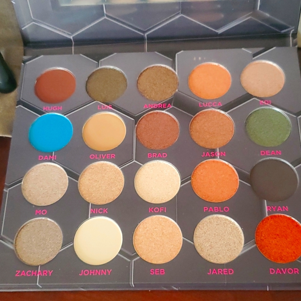 Barbarella eyeshadow pallet